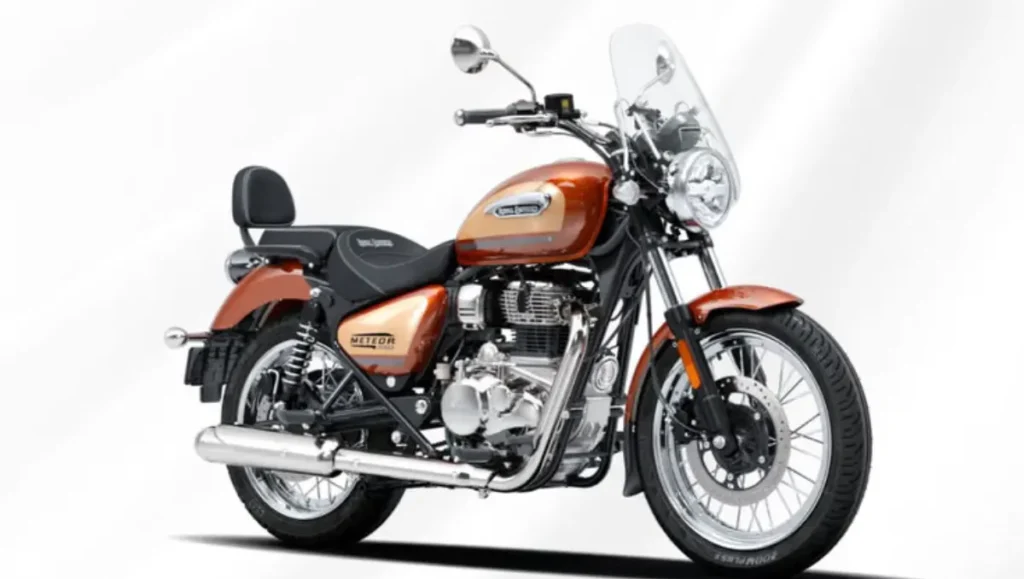 Royal Enfield Meteor 350 Sundowner Orange Launched side profile with flyscreen and touring seat