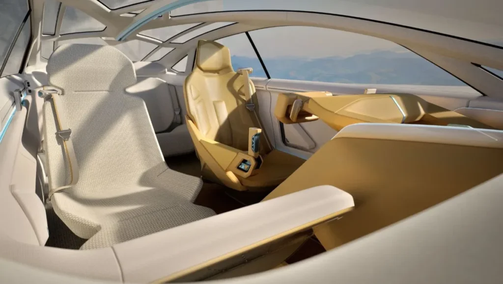 Spacious lounge-style interior seating of the Kia Vision Meta Turismo Concept with panoramic glass cabin