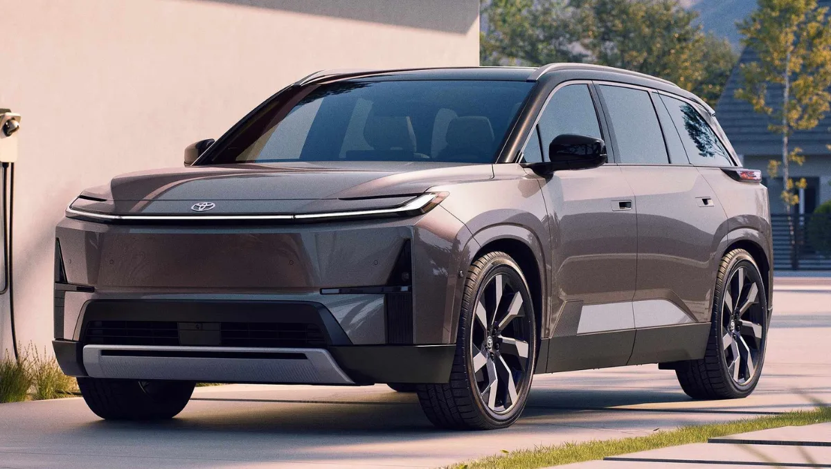 2027 Toyota Highlander EV Debuts with bold front design and modern LED light bar