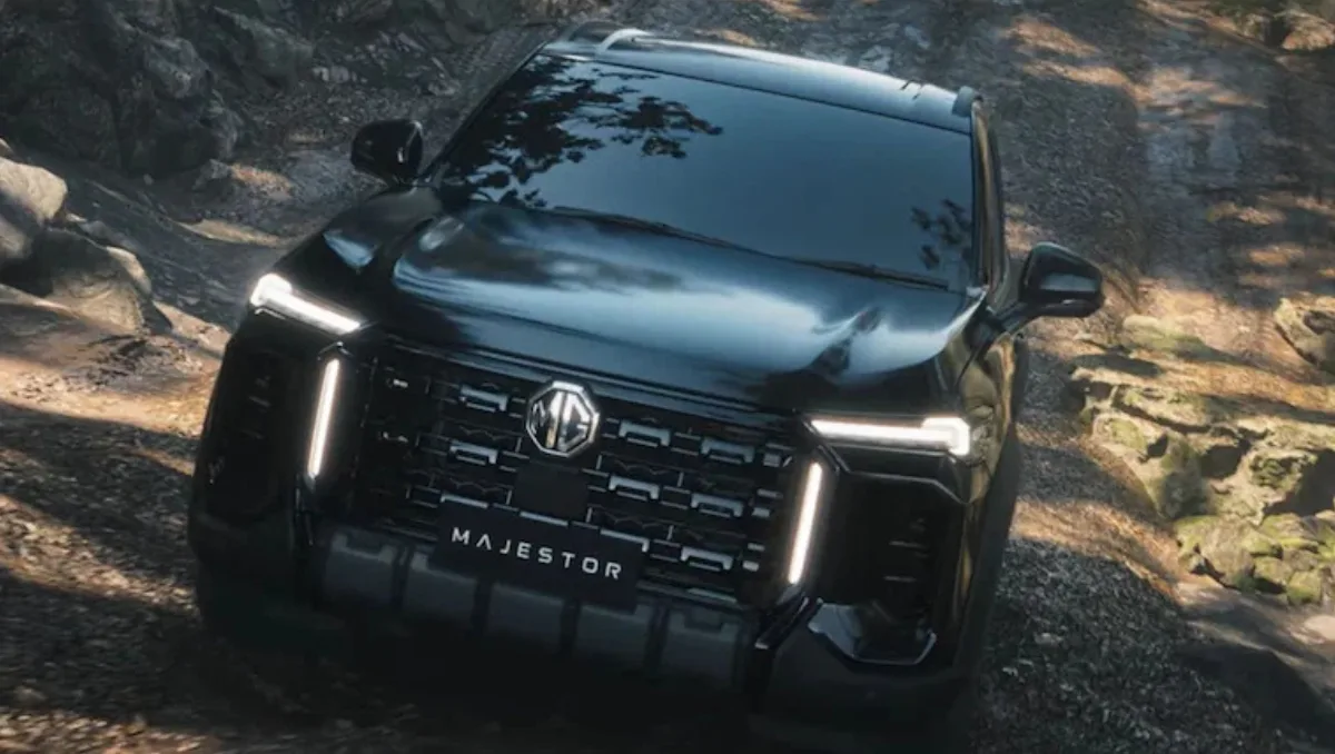 MG Majestor Revealed for India showing bold front design with LED lighting and rugged SUV stance