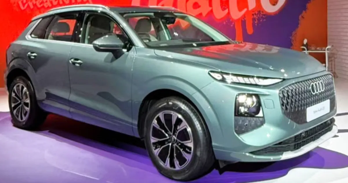 Front three-quarter view as Third-Gen Audi Q3 Debuts in India with new alloy wheels and split LED headlights.
