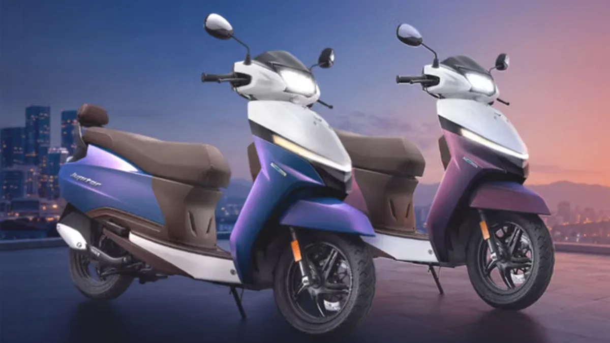 TVS Jupiter Dual-Tone Spectral Launched: Price & Specs, TVS Jupiter Dual-Tone, TVS Jupiter Spectral Price, TVS Jupiter 110cc, TVS Motor Company, Spectral Blue, Spectral Copper, TVS iGO Assist, Sequential Turn Signals, 110cc Scooters India, Scooter News